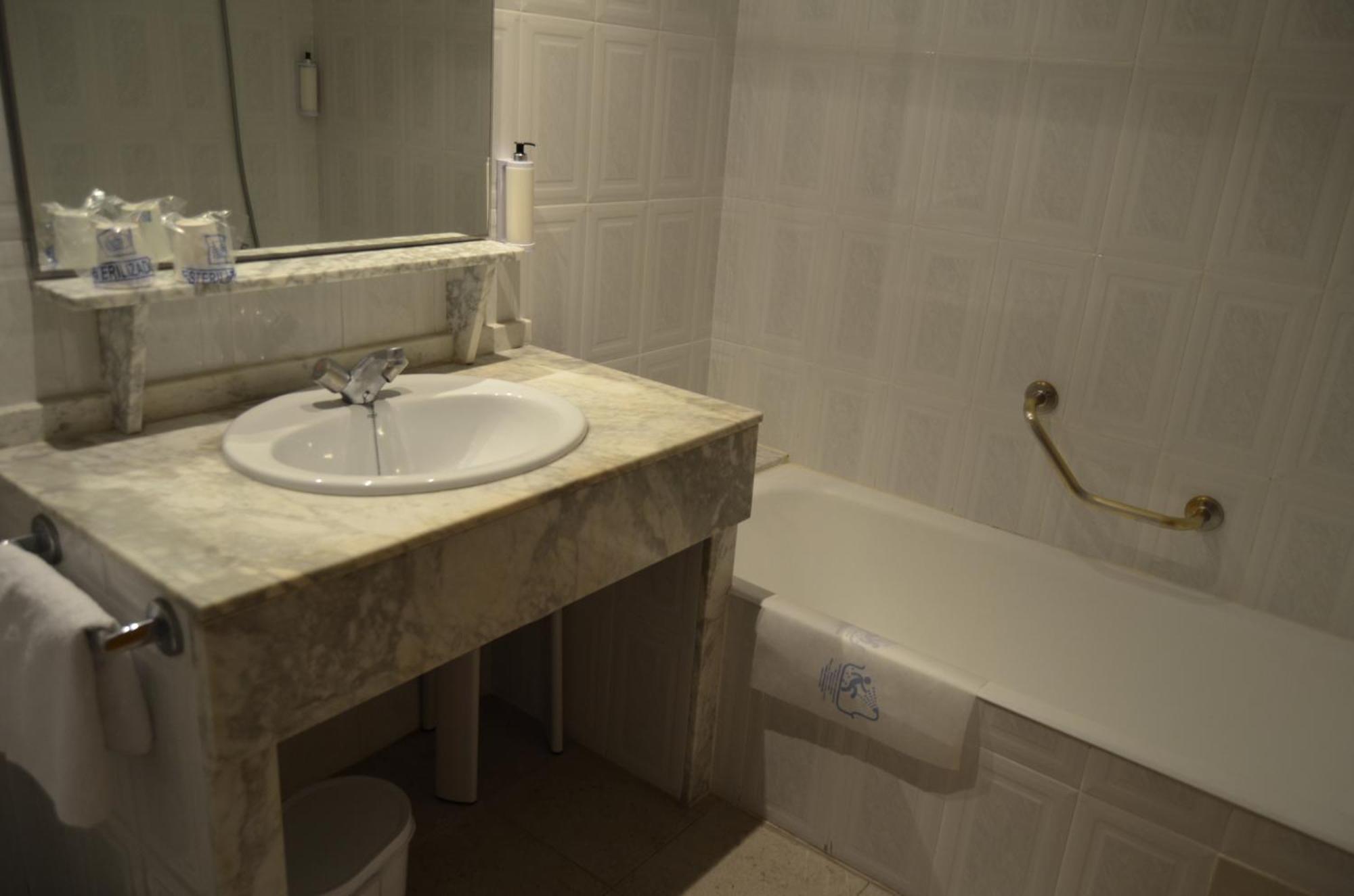 Hostal Blayet فالنسيا المظهر الخارجي الصورة