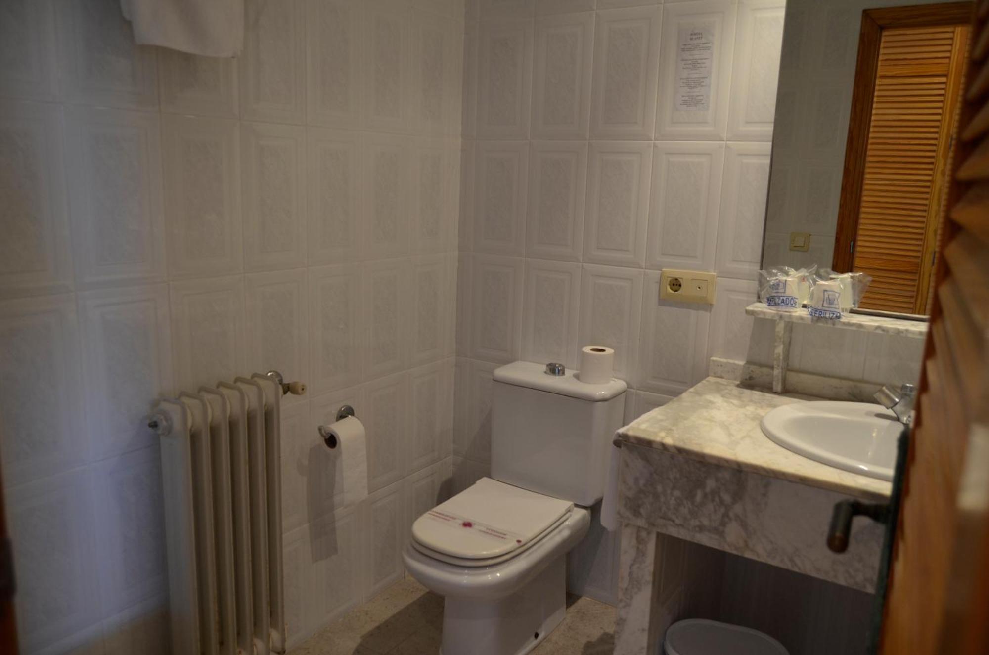 Hostal Blayet فالنسيا المظهر الخارجي الصورة